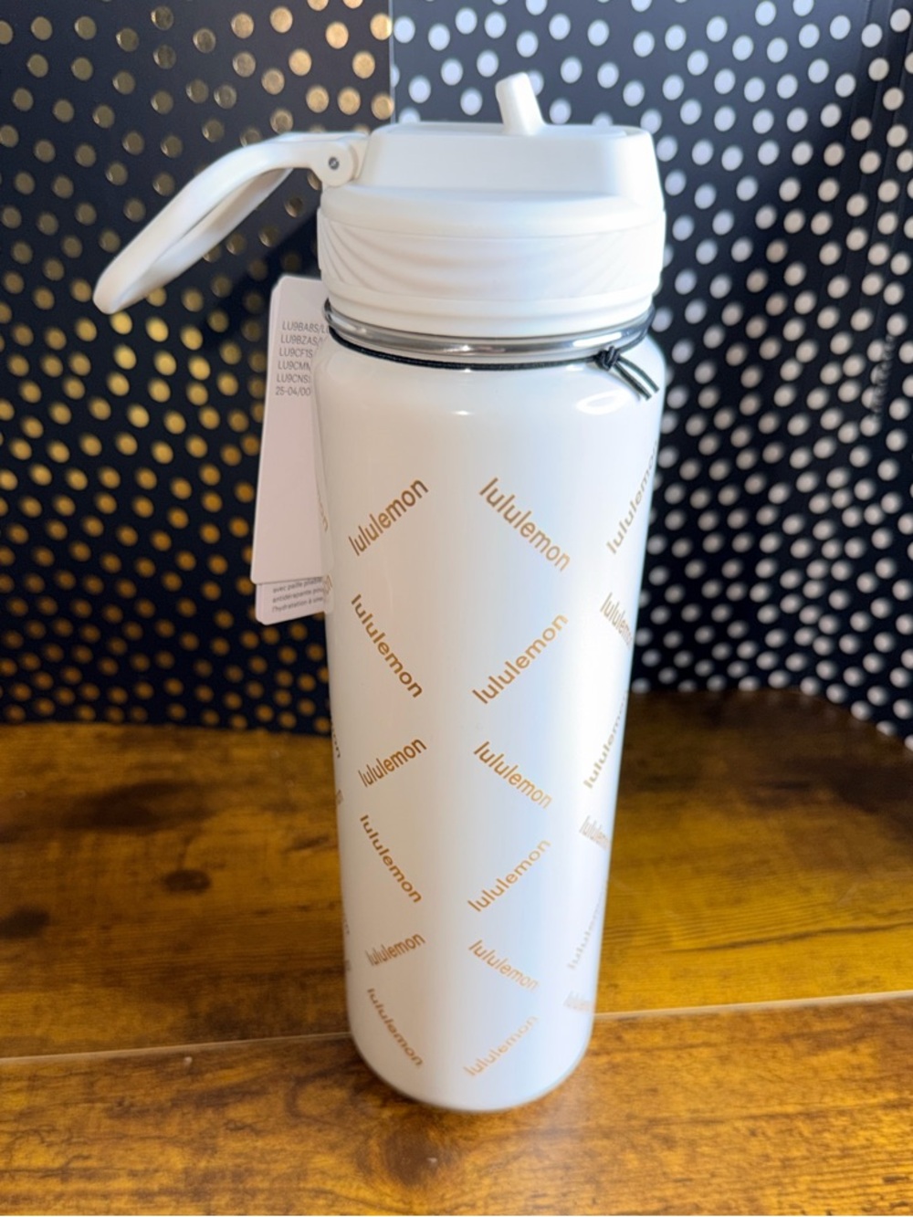 Lululemon Back to Life Sport Bottle 24oz Straw Lid Print in Light Ivory/Gold